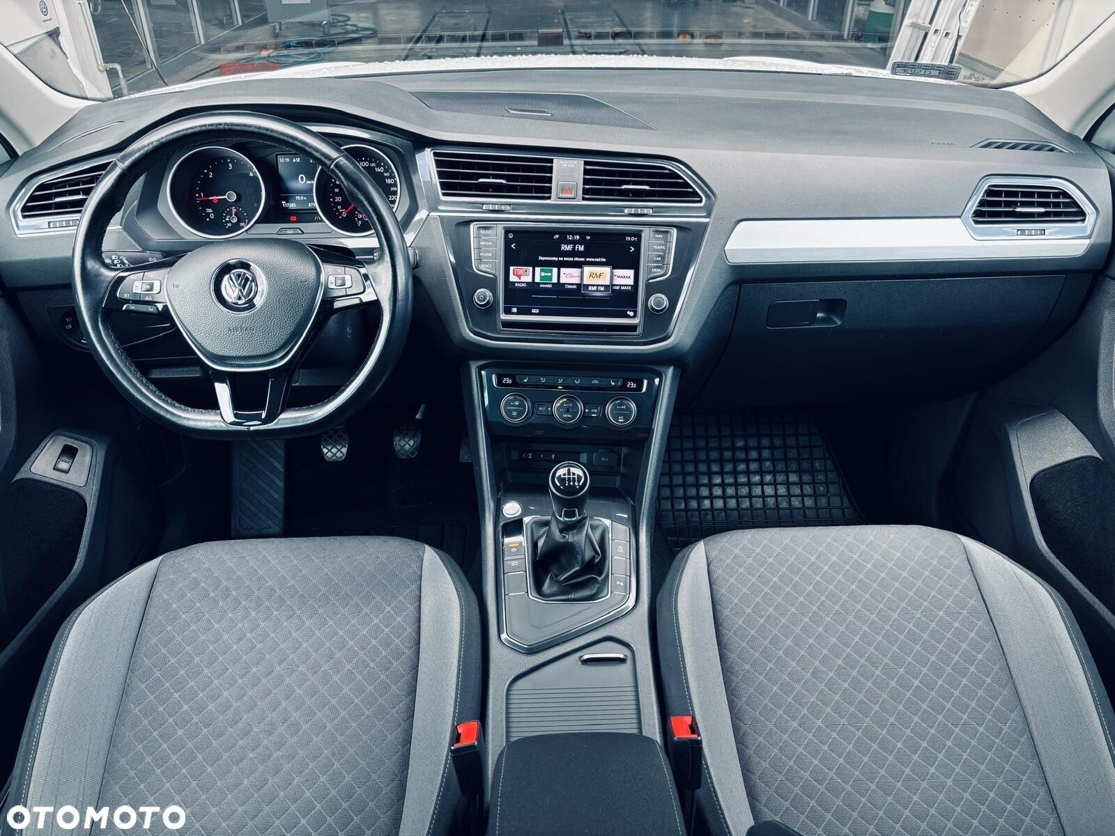 Volkswagen Tiguan - 20