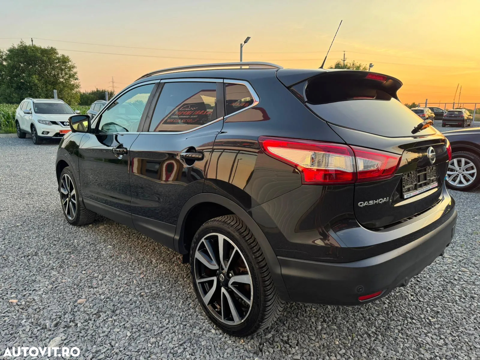 Nissan Qashqai 1.6 DCI DPF Start/Stop tekna - 2