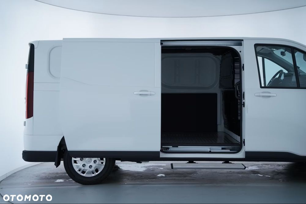 Maxus Deliver 7 L2H1 - 7