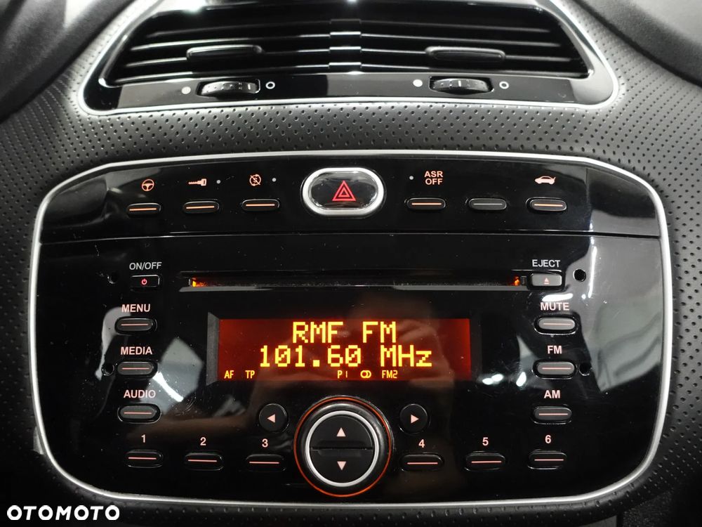 Fiat Punto Evo 1.4 8V Active - 32