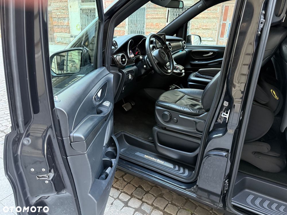 Mercedes-Benz Klasa V 220 CDI extralang 7G-TRONIC Avantgarde Edition - 21