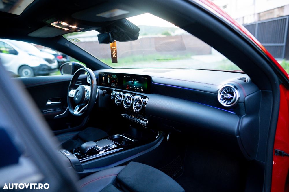 Mercedes-Benz CLA 250 4Matic 7G-DCT AMG Line - 29