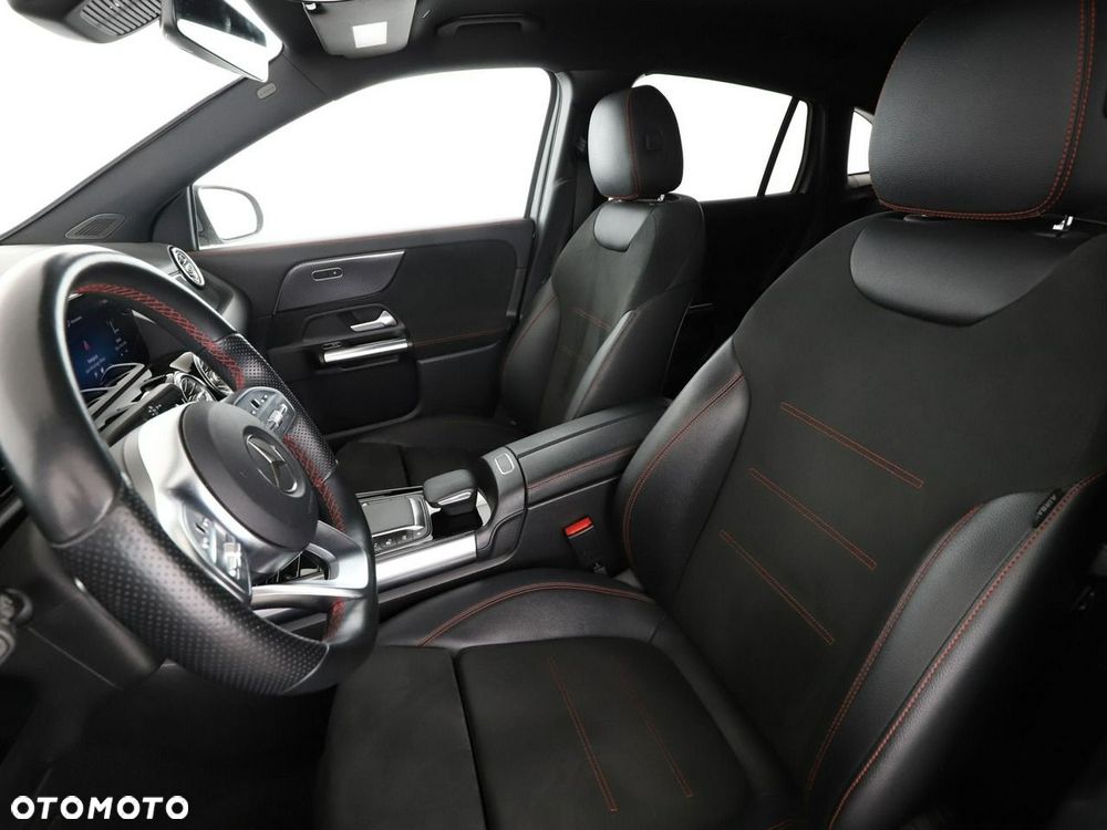 Mercedes-Benz GLA 250 e PHEV AMG Line 8G-DCT - 14
