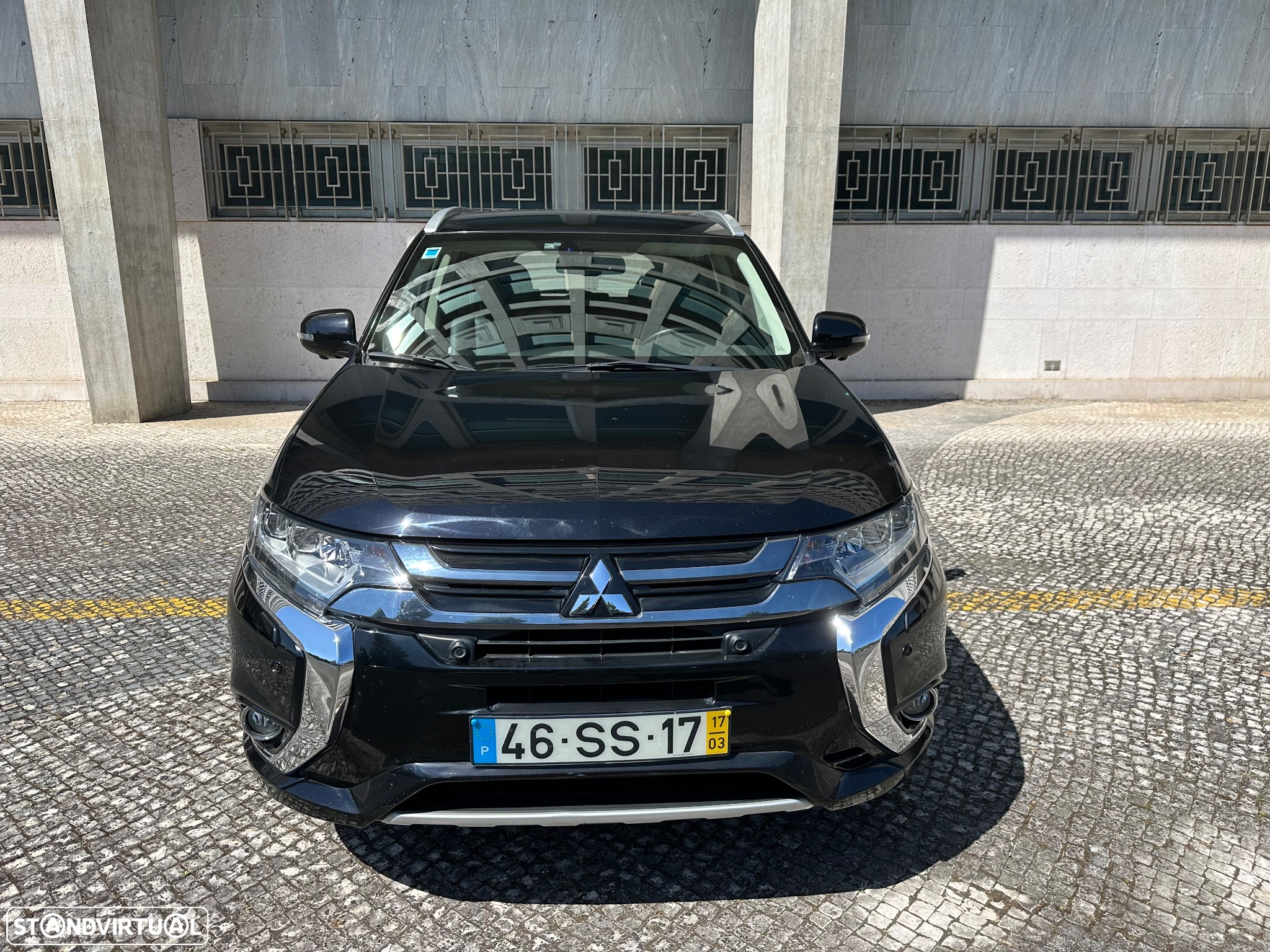 Mitsubishi Outlander 2.0 PHEV Intense - 3