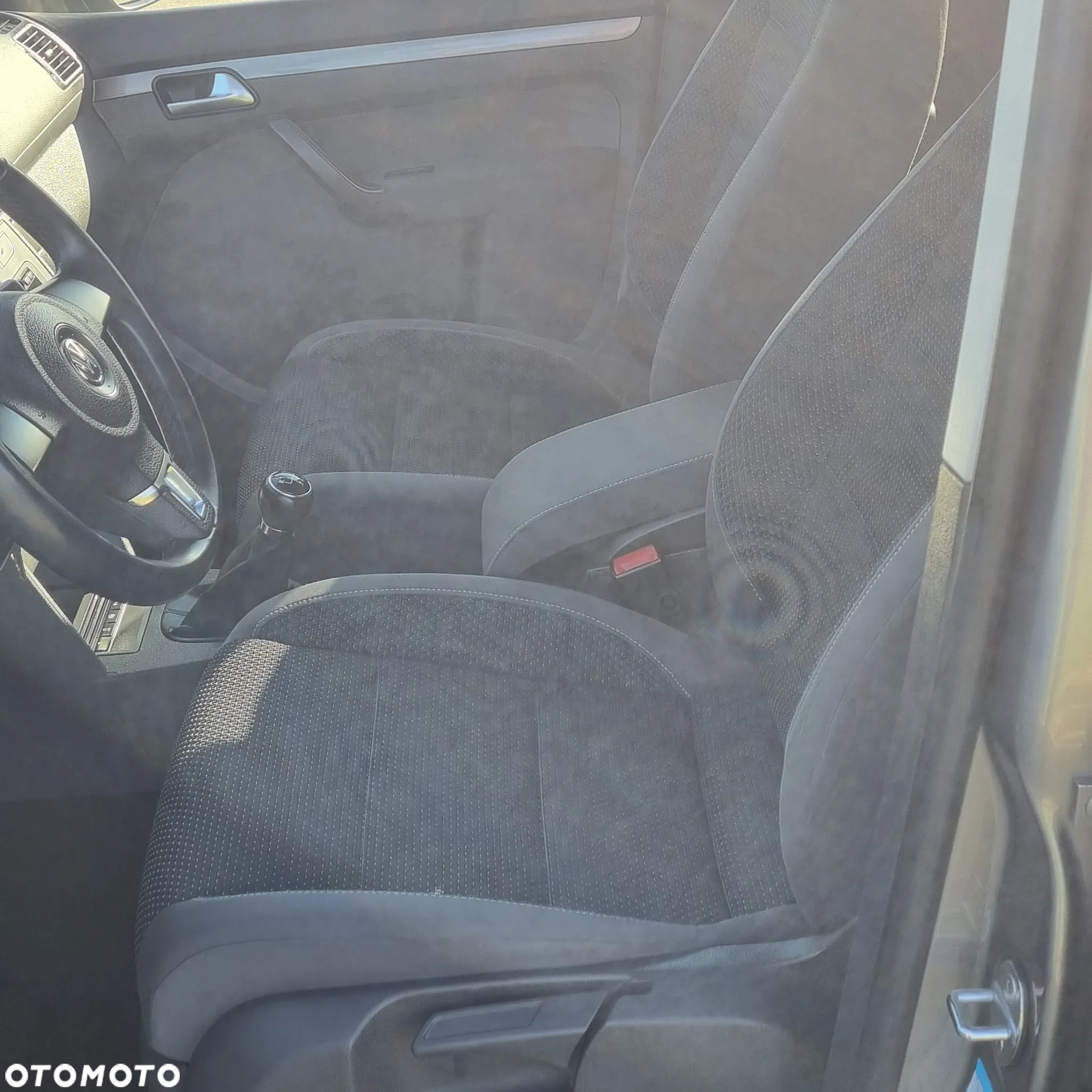 Volkswagen Touran 1.6 TDI DPF BlueMot Trendline - 9