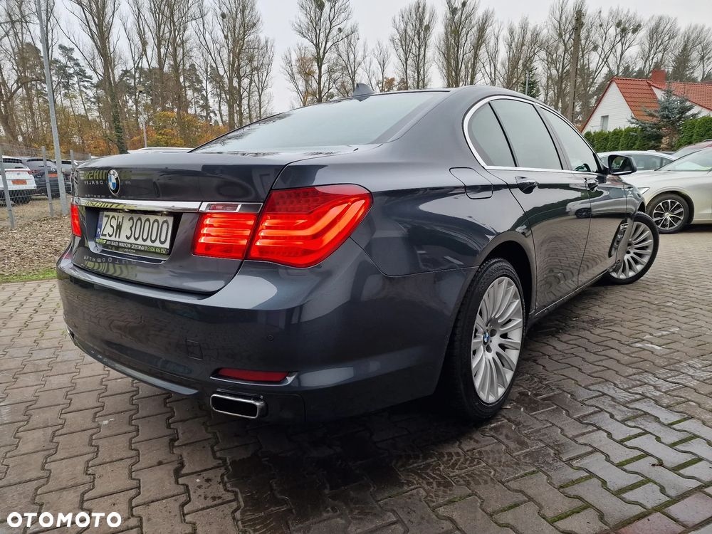 BMW Seria 7 740d xDrive - 4