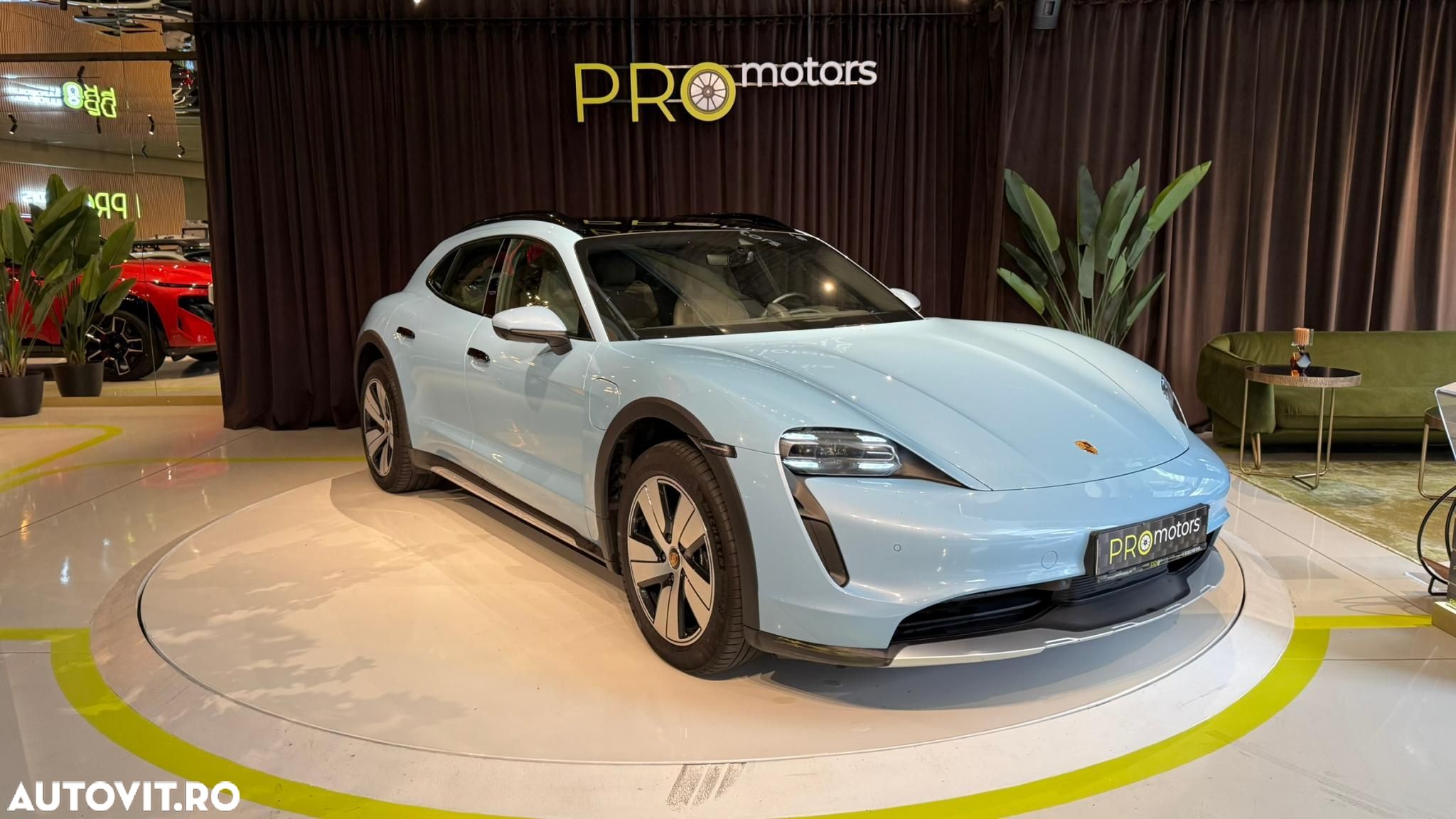 Porsche Taycan - 1