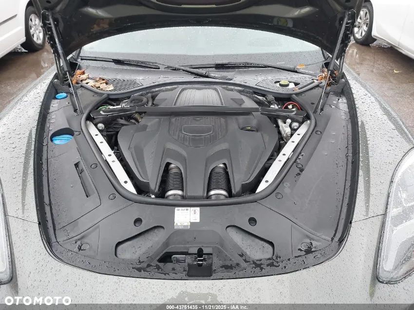 Porsche Panamera 4 Platinum Edition - 9