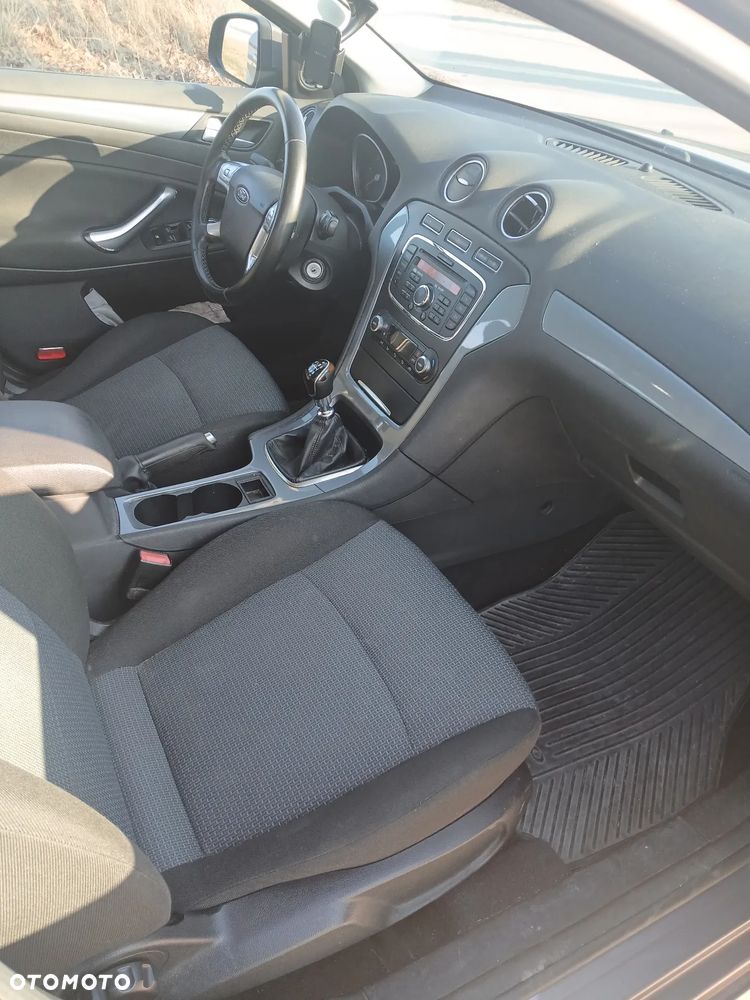 Ford Mondeo 2.0 TDCi Gold X - 10