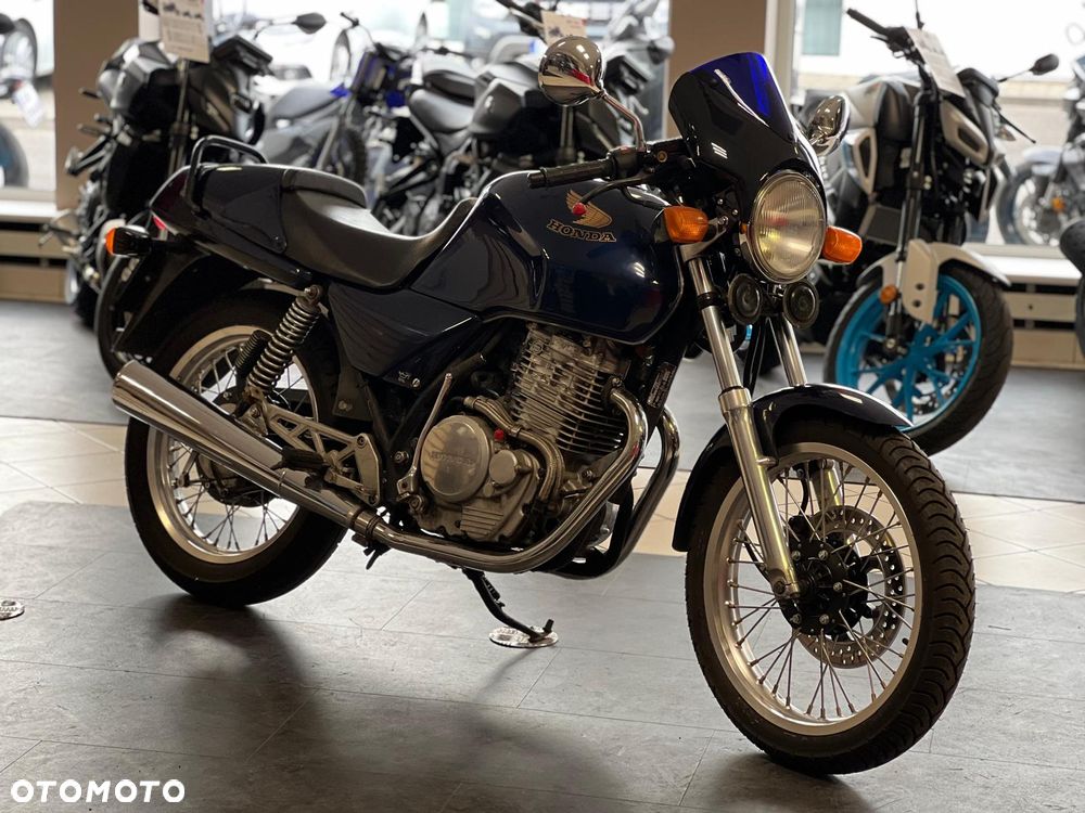 Honda XBR - 36