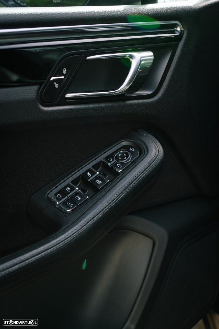 Porsche Macan S - 11
