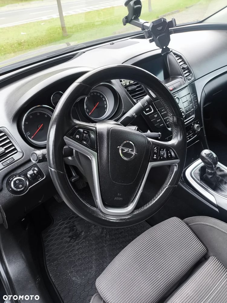 Opel Insignia 2.0 CDTI - 22