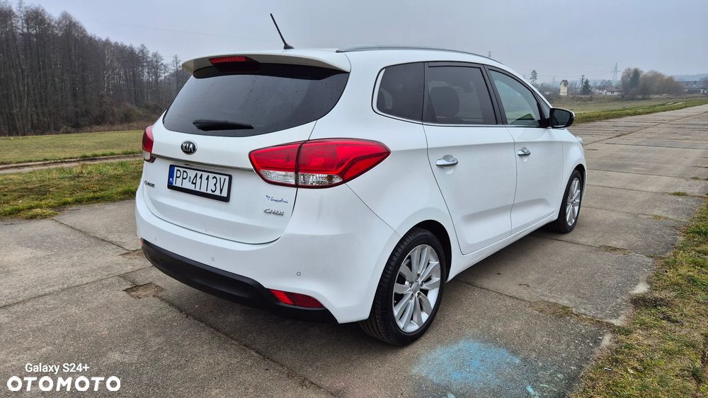 Kia Carens 1.7 CRDi 115 Dream Team Edition - 6