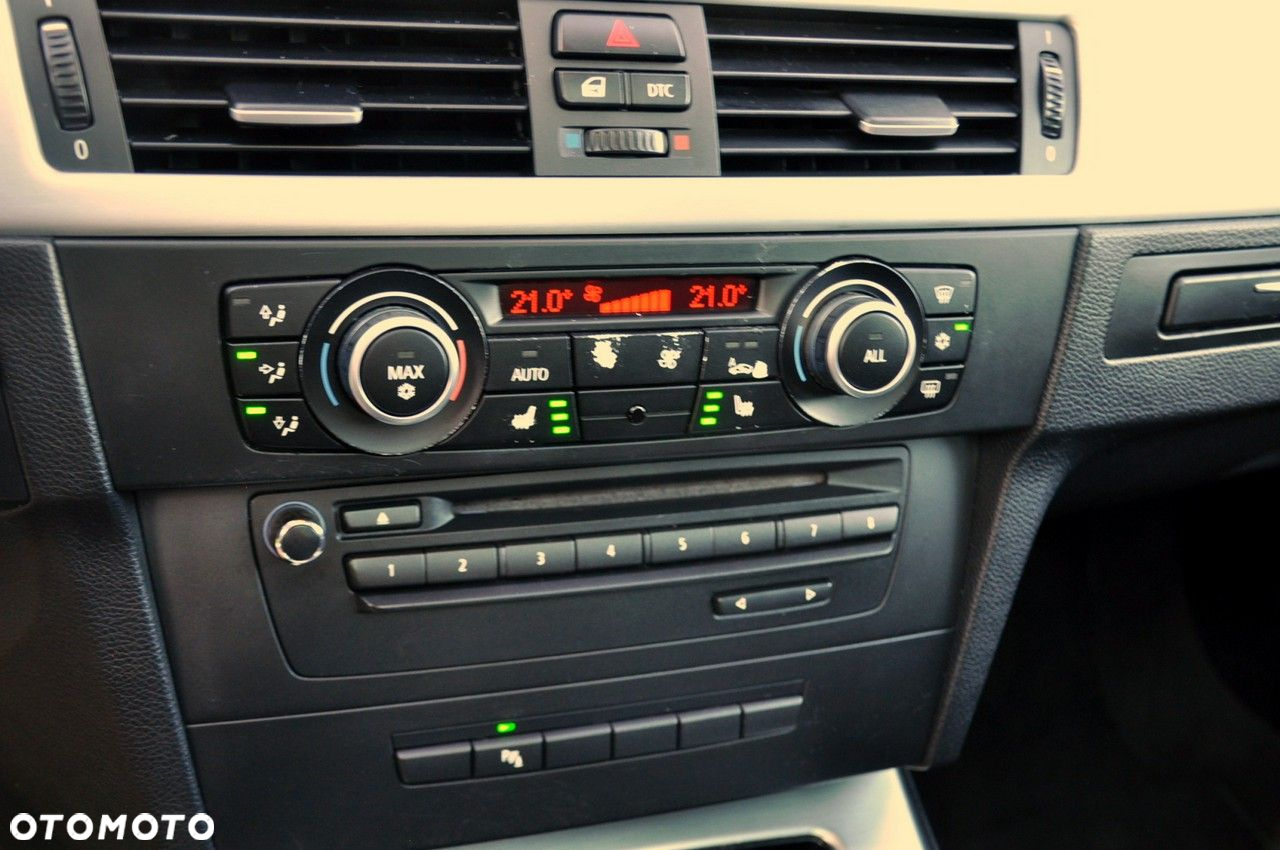 BMW Seria 3 - 35