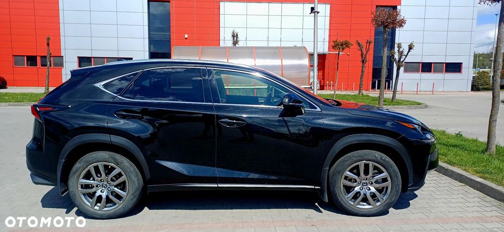 Lexus NX 300 - 15
