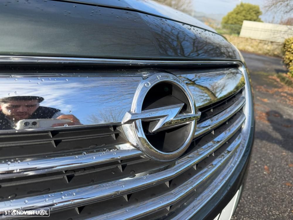 Opel Insignia Sports Tourer - 11