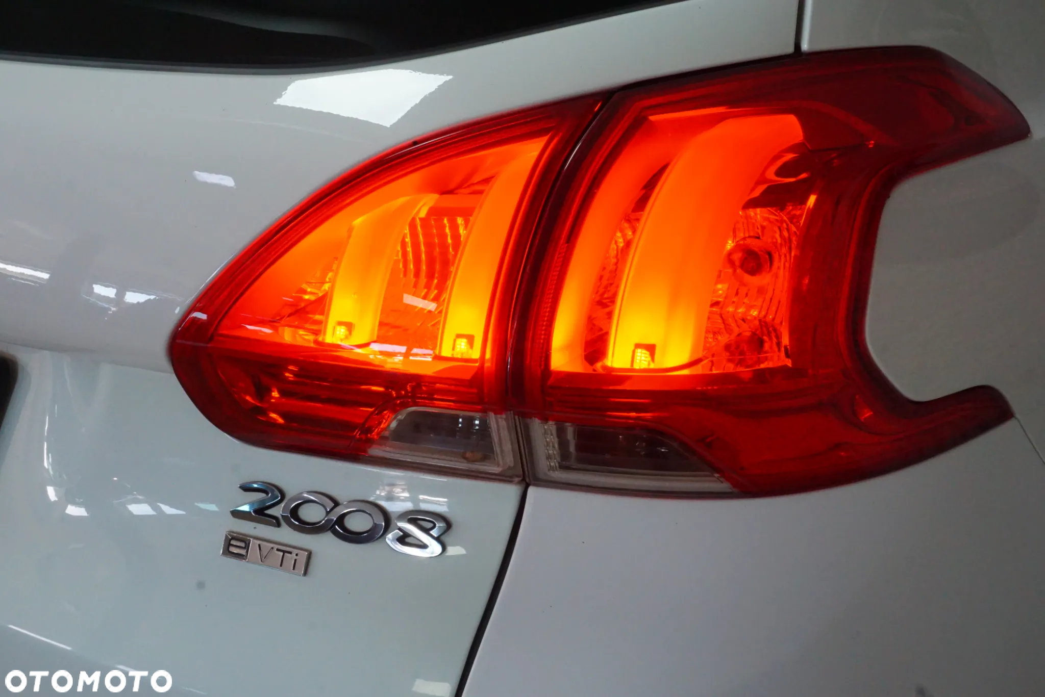 Peugeot 2008 82 e-VTI ETG5 Active - 16
