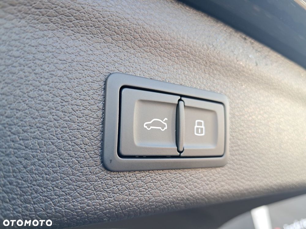 Audi Q3 35 TFSI mHEV S tronic - 28