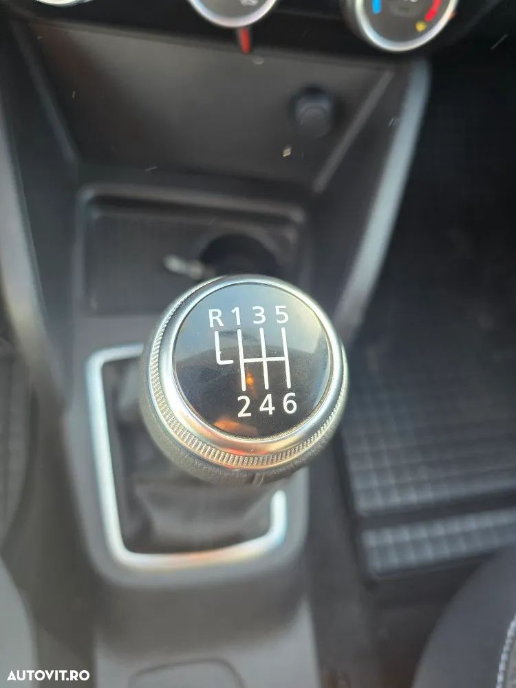 Dacia Duster TCe 130 GPF 4WD Comfort - 12