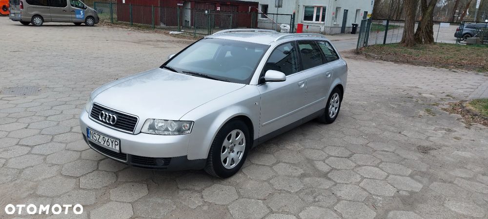 Audi A4 Avant - 8