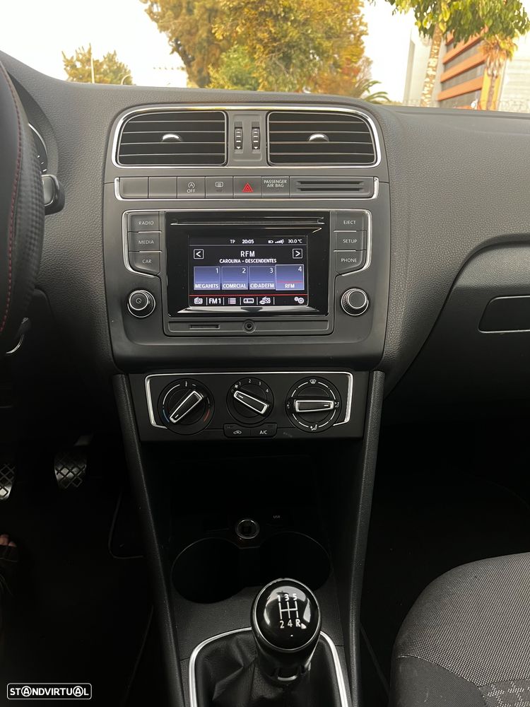 VW Polo 1.0 Confortline - 23