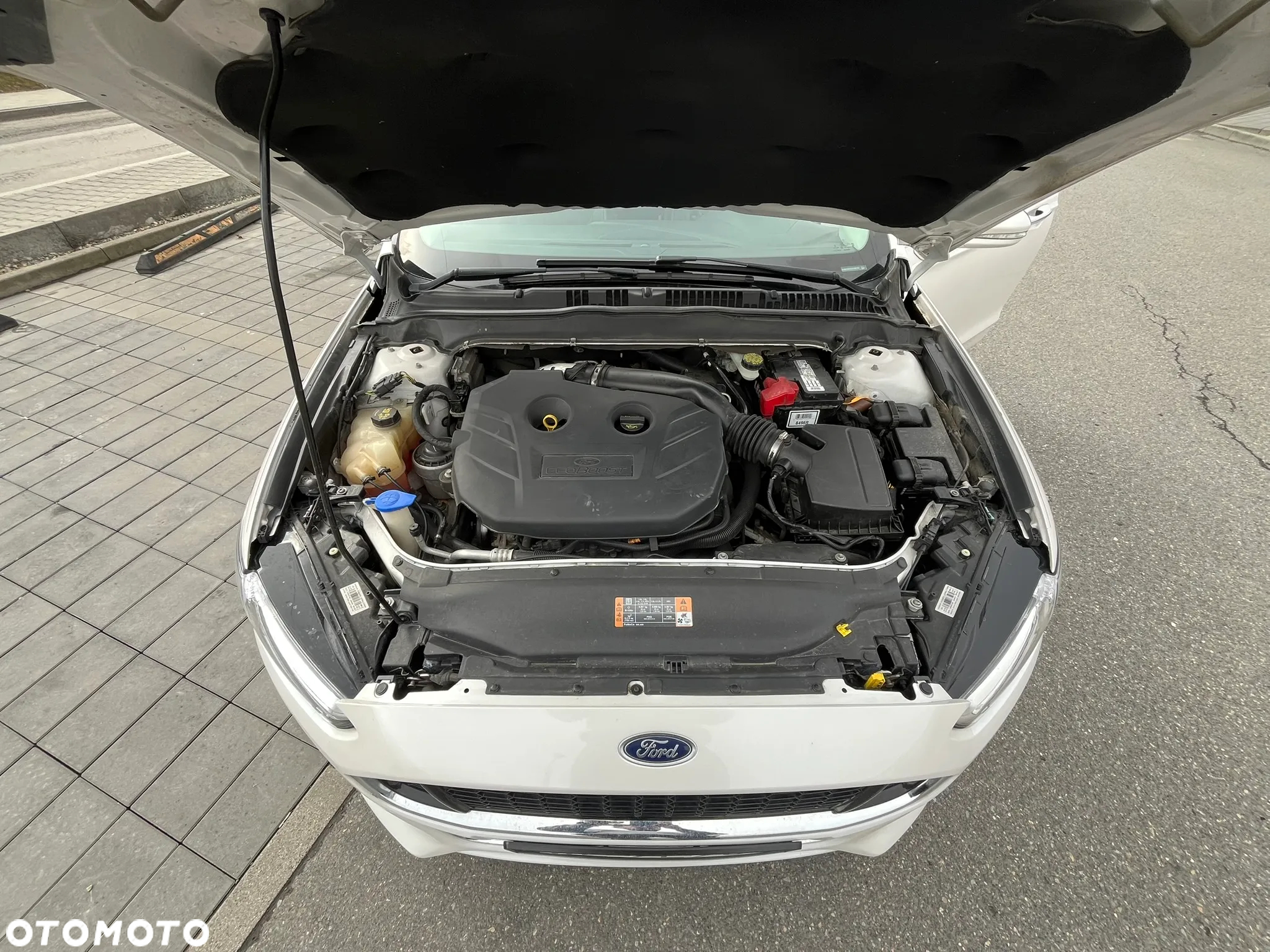 Ford Fusion 2.0 EcoBoost Titanium - 27