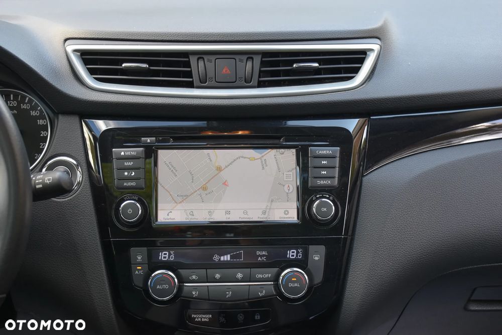 Nissan Qashqai 1.3 DIG-T Tekna DCT - 28