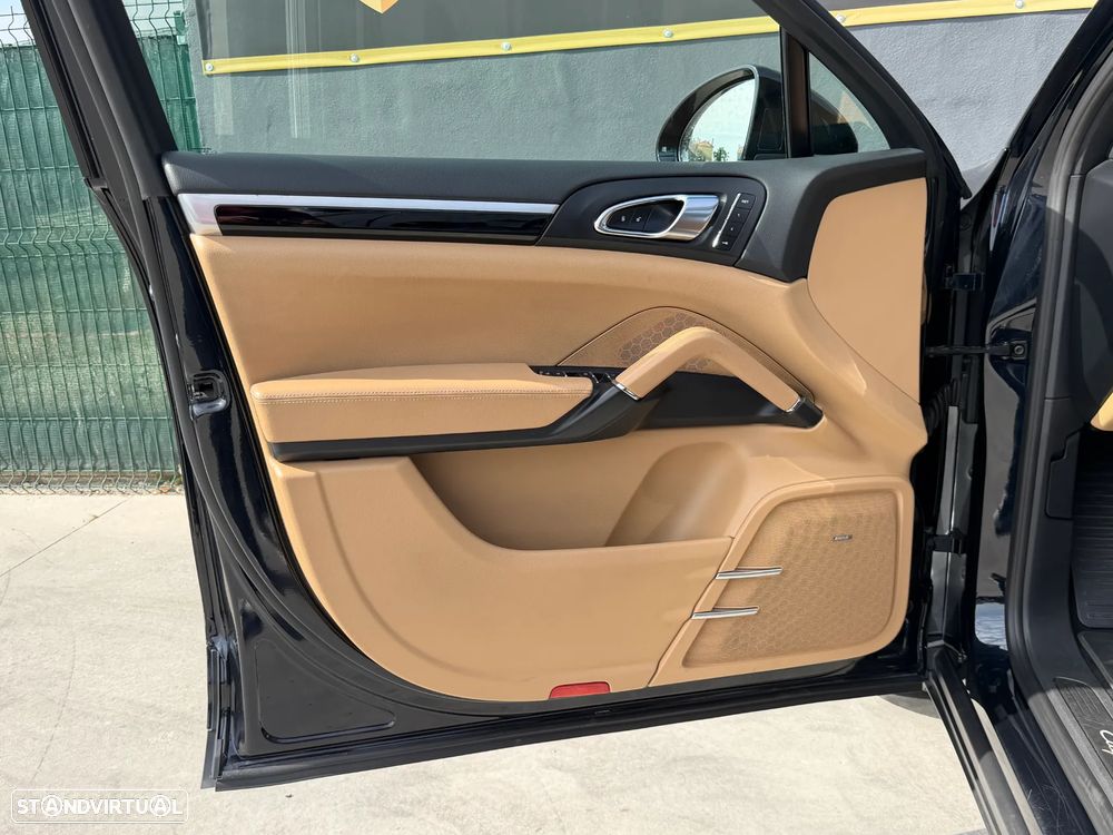 Porsche Cayenne 3.0 V6 - 33
