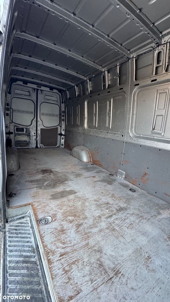 Volkswagen CRAFTER - 13