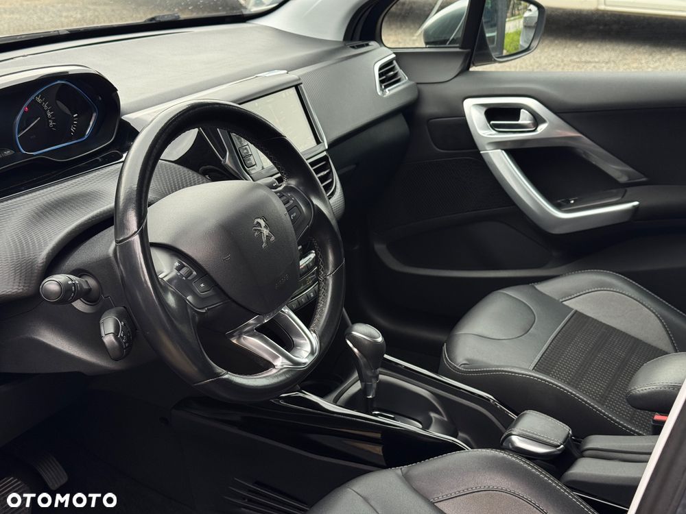 Peugeot 2008 PureTech 110 GPF Stop&Start EAT6 Allure - 10