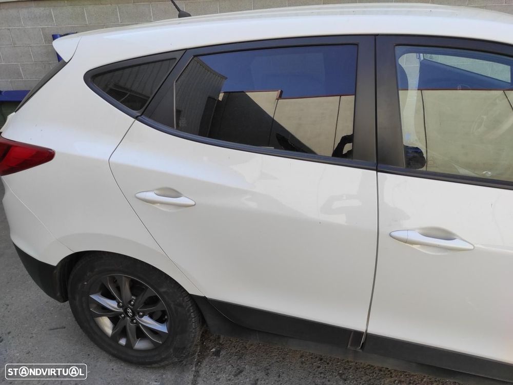 PORTA TRASEIRA DIREITA HYUNDAI IX35 ELLM - 1