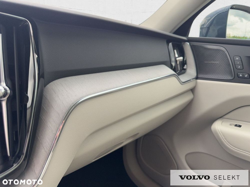Volvo XC 60 - 24