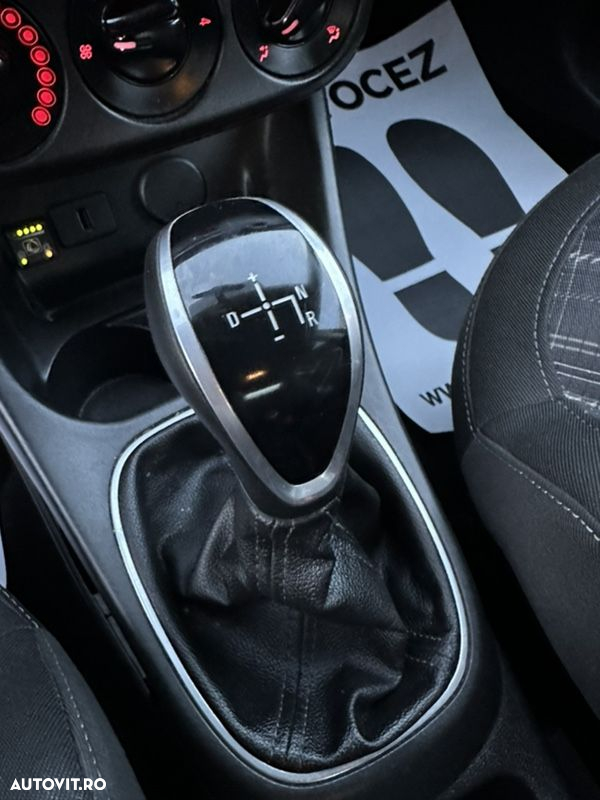 Opel Corsa 1.4 Automatik drive - 18