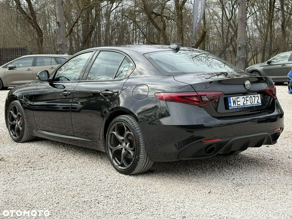 Alfa Romeo Giulia - 6
