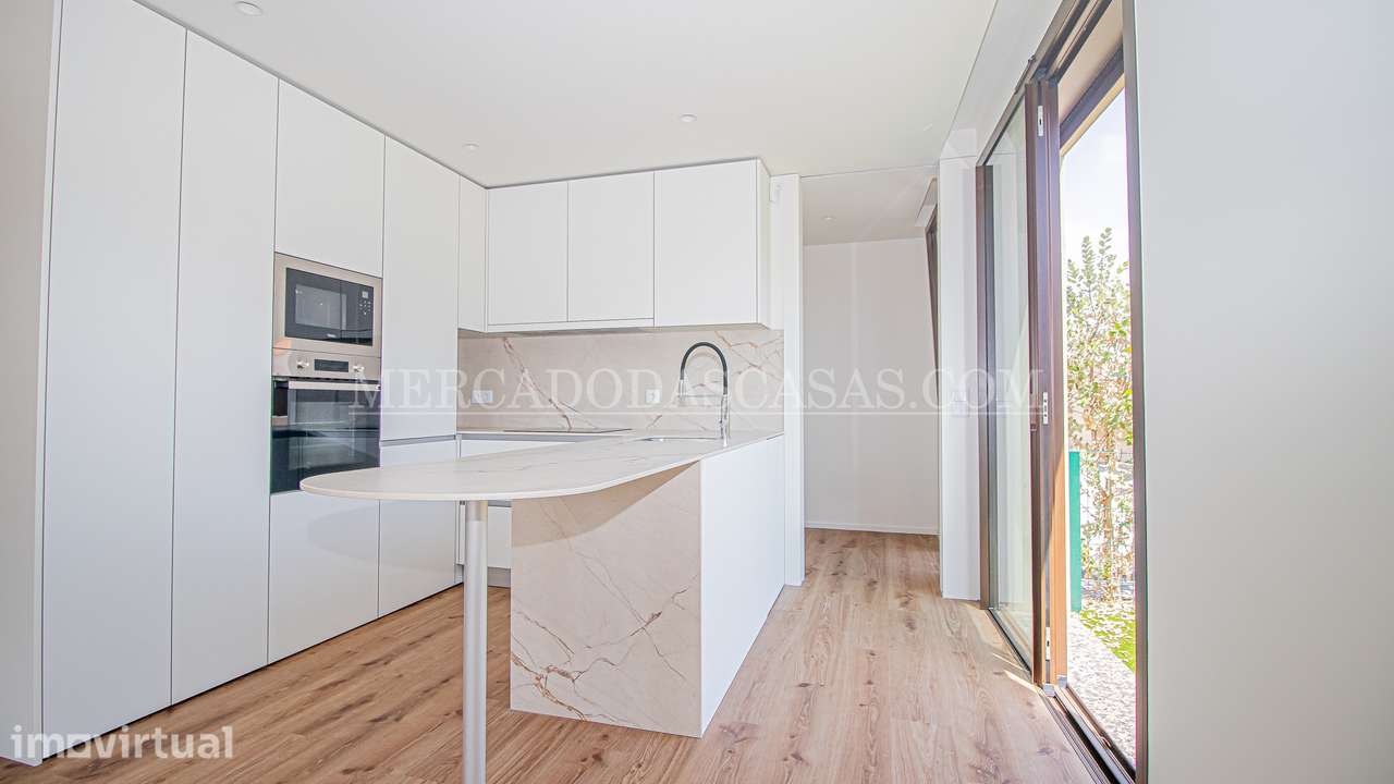 Apartamento T1 amplo e luminoso, próximo à praia, Granja - Grande imagem: 3/12
