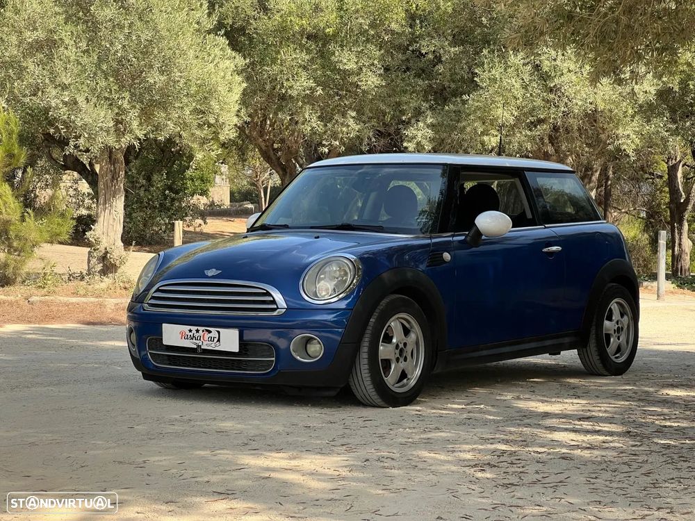 MINI 3 Portas Cooper D - 1