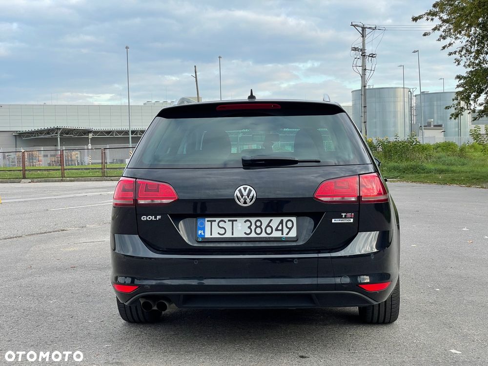 Volkswagen Golf - 4