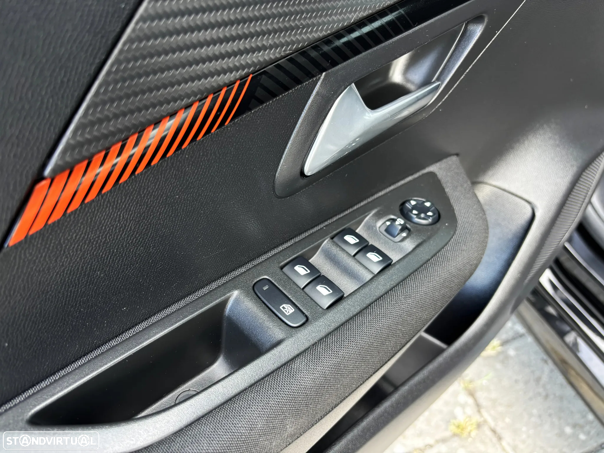 Peugeot e-208 50 kWh Active Pack - 17