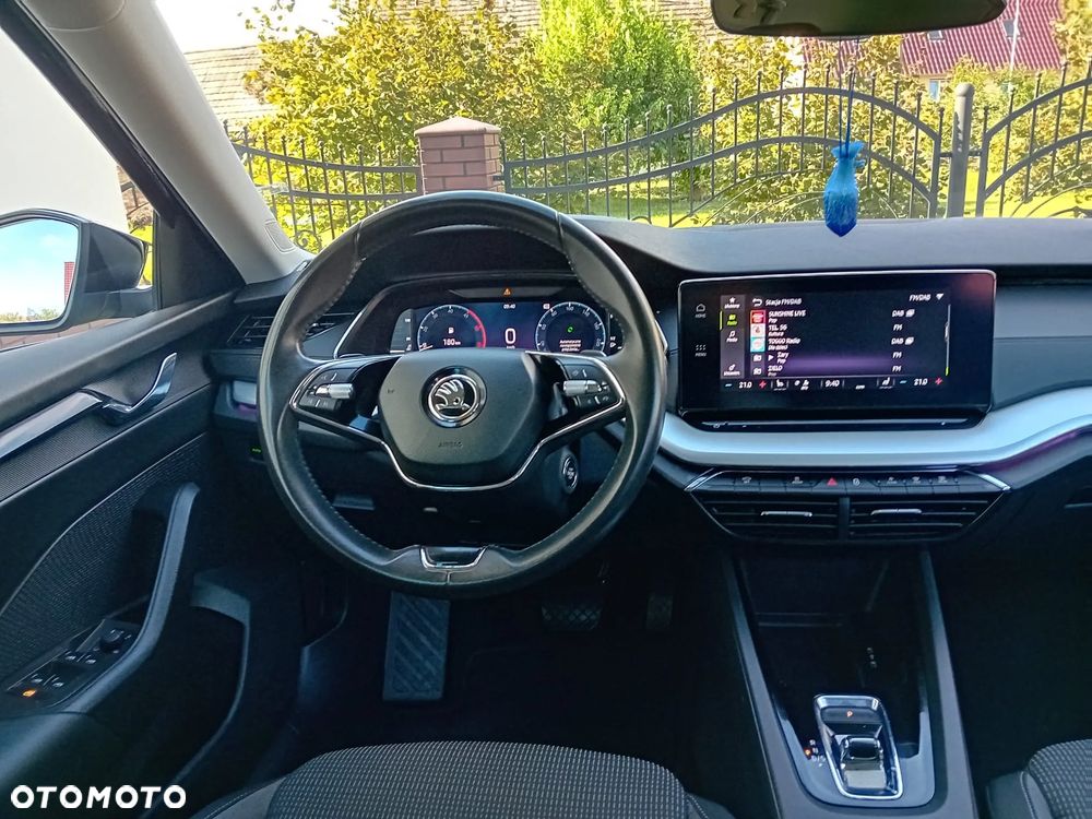 Skoda Octavia 2.0 TDI DSG Base - 24