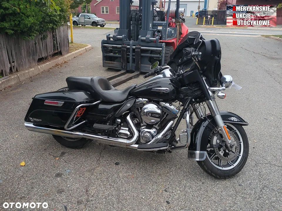 Harley-Davidson FLHTCU Ultra - 17