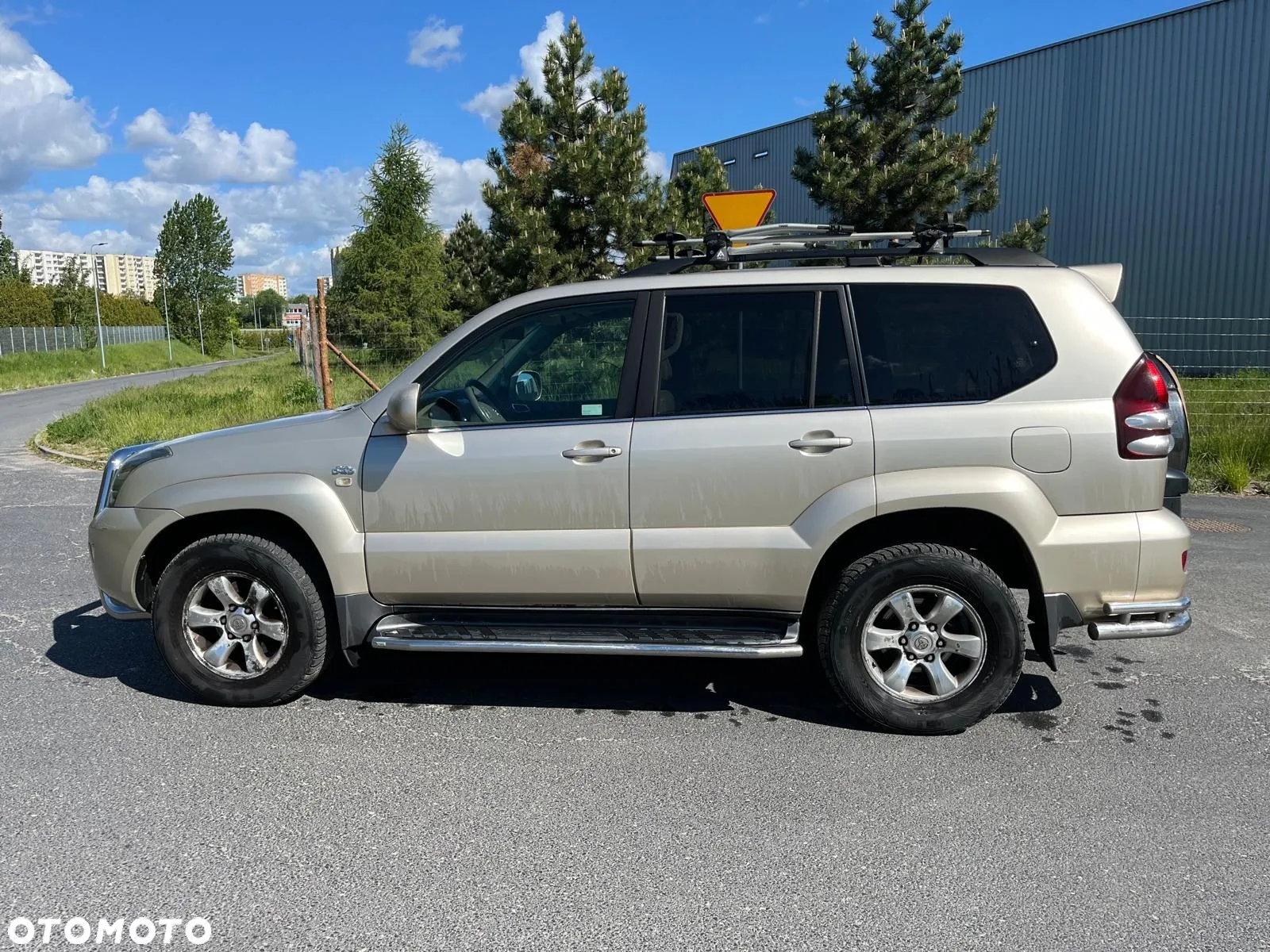 Toyota Land Cruiser - 11