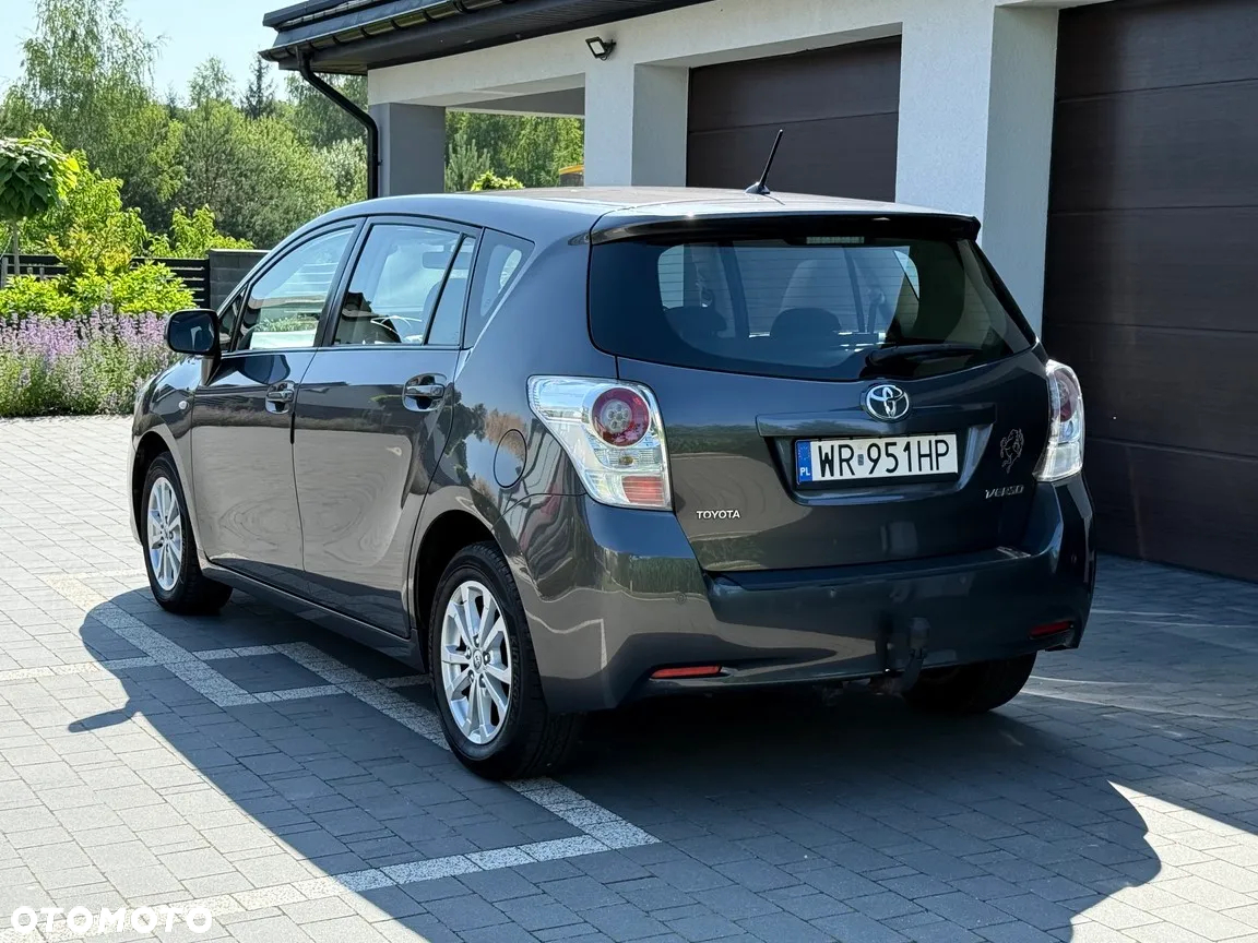 Toyota Verso 1.8 Edition - 5