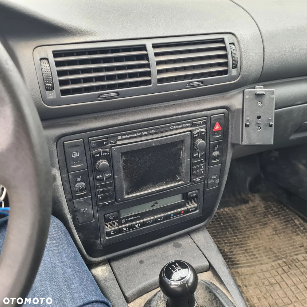 Volkswagen Passat 1.9 TDI - 8