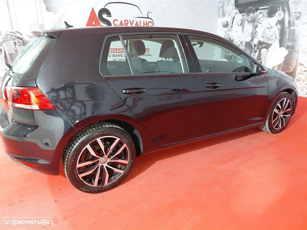 VW Golf 1.6 TDi GPS Edition Frotas DSG - 11