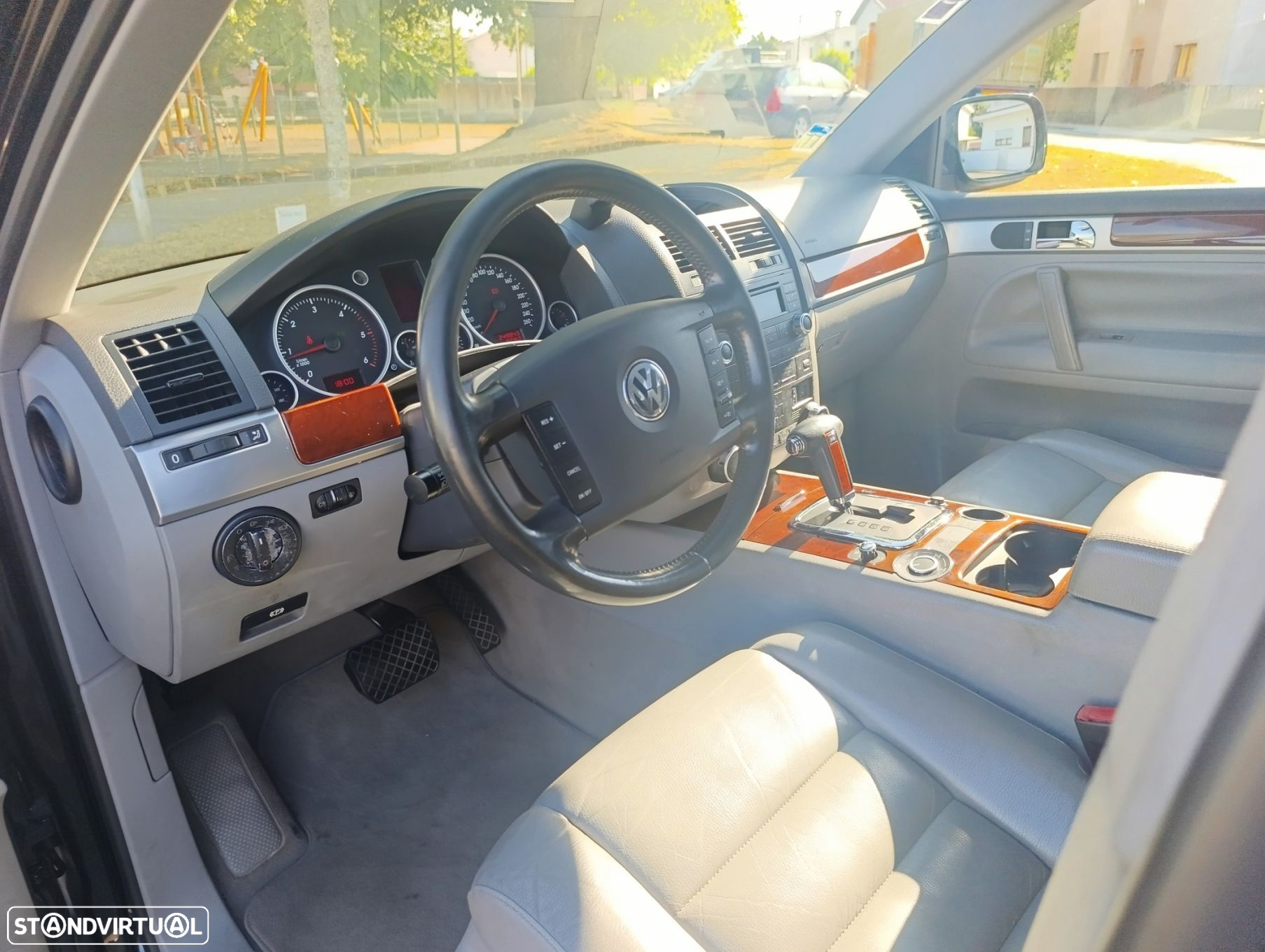 VW Touareg 2.5 TDi Tiptronic - 5