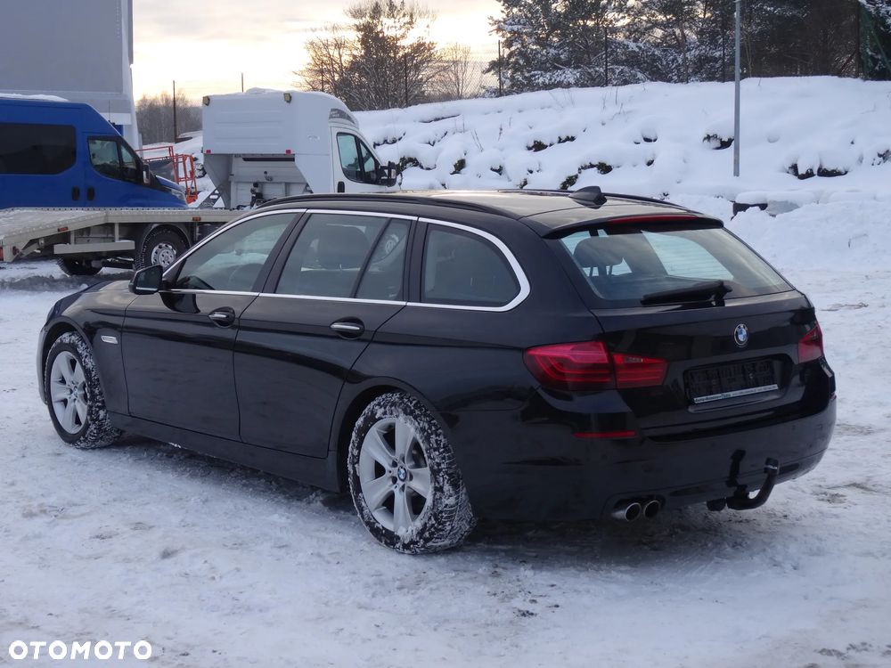 BMW Seria 5 525d xDrive Sport-Aut - 7