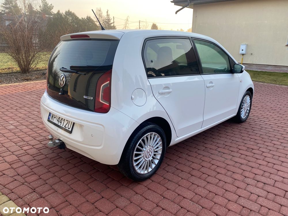 Volkswagen up! (BlueMotion Technology) sound - 4