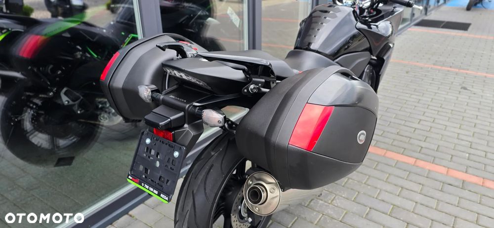 Honda CBF - 22
