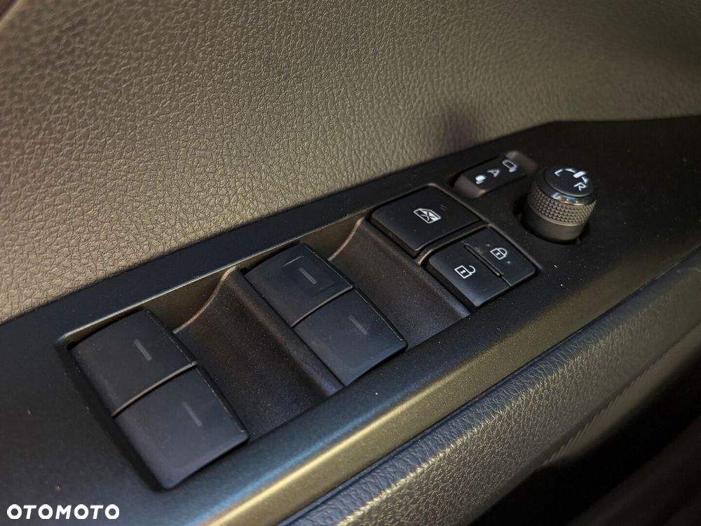 Toyota Camry 2.5 Hybrid Comfort CVT - 33