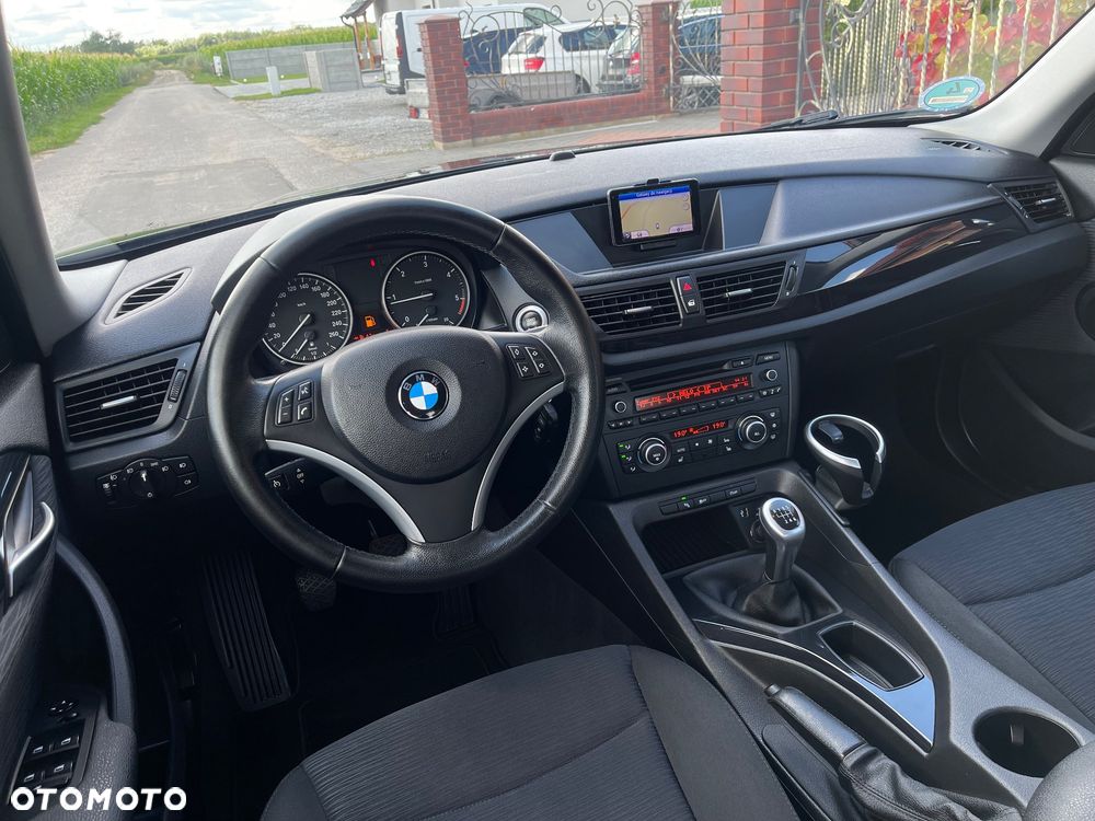 BMW X1 sDrive18d xLine - 21